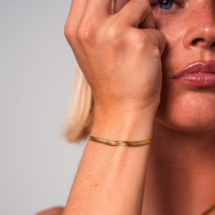 Serpent-Inspired Sarya Bracelet