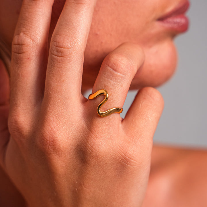 Ocean-Inspired Wave Band